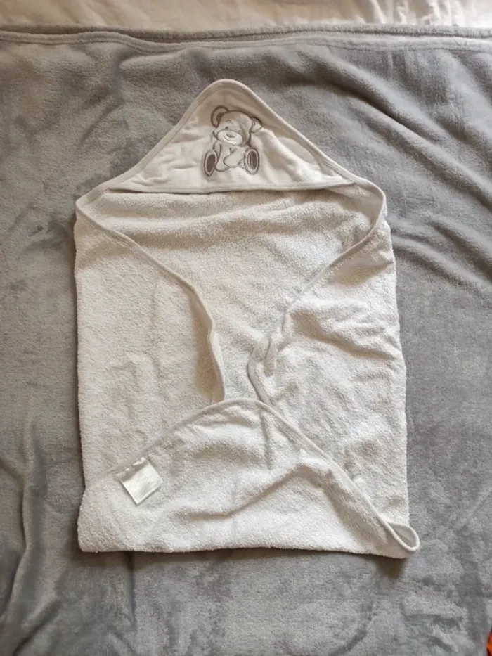 Serviette de bain avec capuche - photo numéro 3