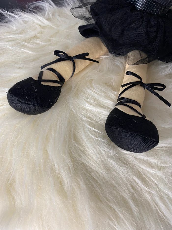 Poupée en peluche danseuse - photo numéro 3