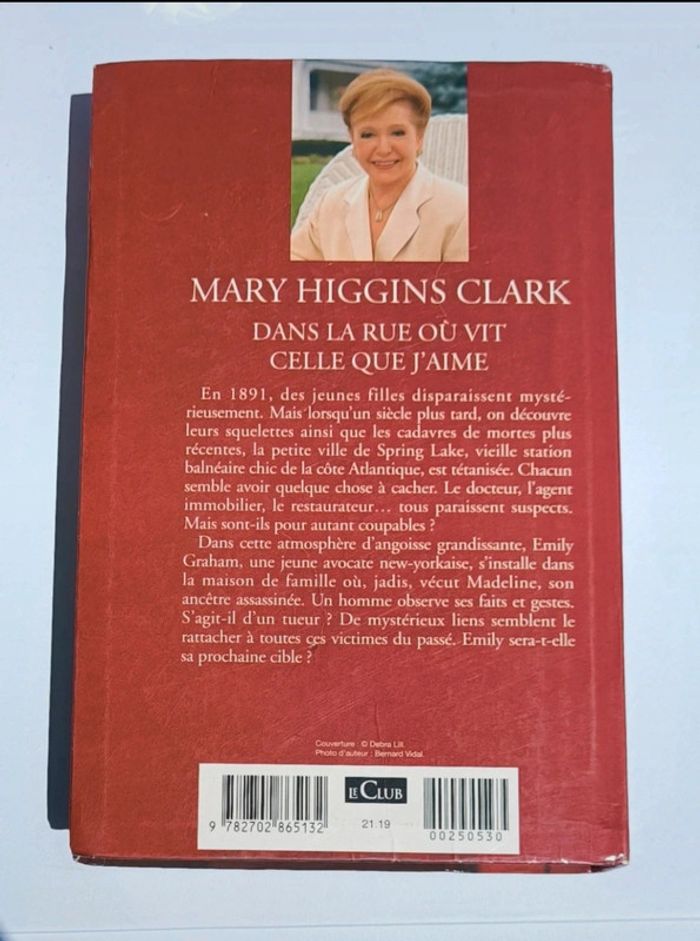 Livre Dans la rue où vit celle que j'aime - photo numéro 2