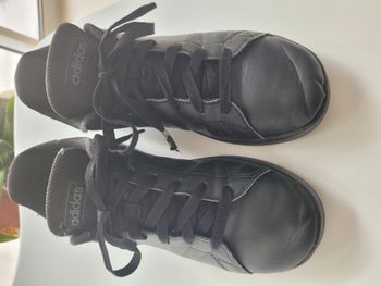 Baskets Adidas T36 noires