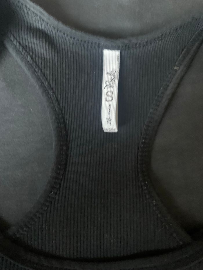 4 débardeurs femme couleur noir taille S - photo numéro 2