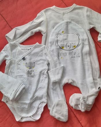 Ensemble pyjama + body 6 mois