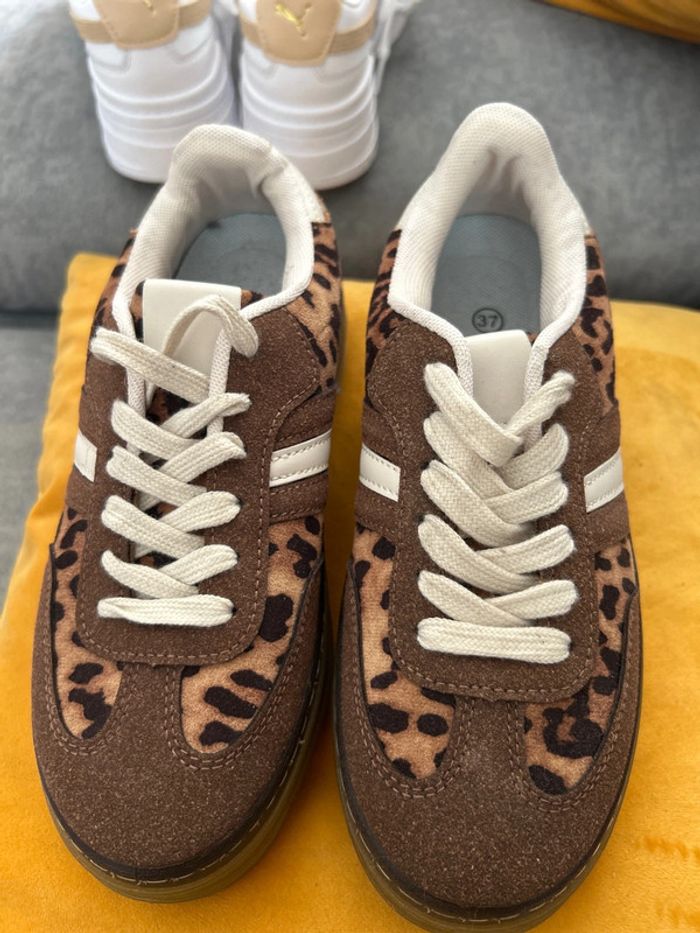 Baskets Léopard