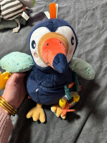 Peluche d’éveil