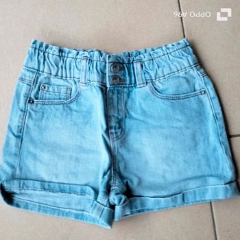 Short jeans clair