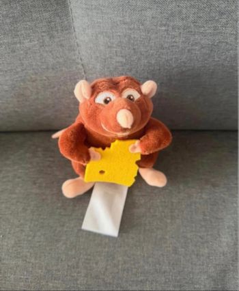 Peluche Émile Disneyland Paris ratatouille Disney pixar