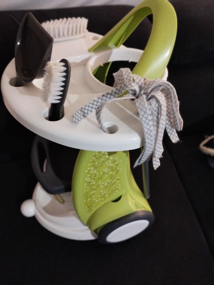 Charriot de nettoyage avec ses accessoires - photo numéro 3