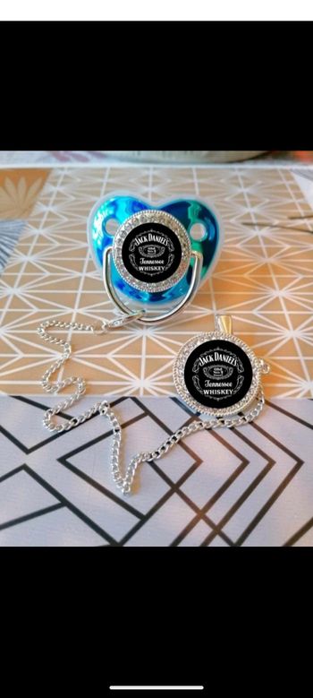 Tétine bleu jack Daniel's