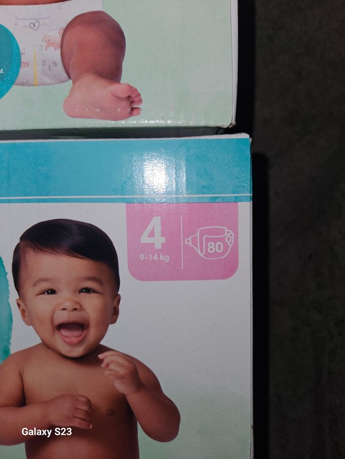 Lot couches Pampers