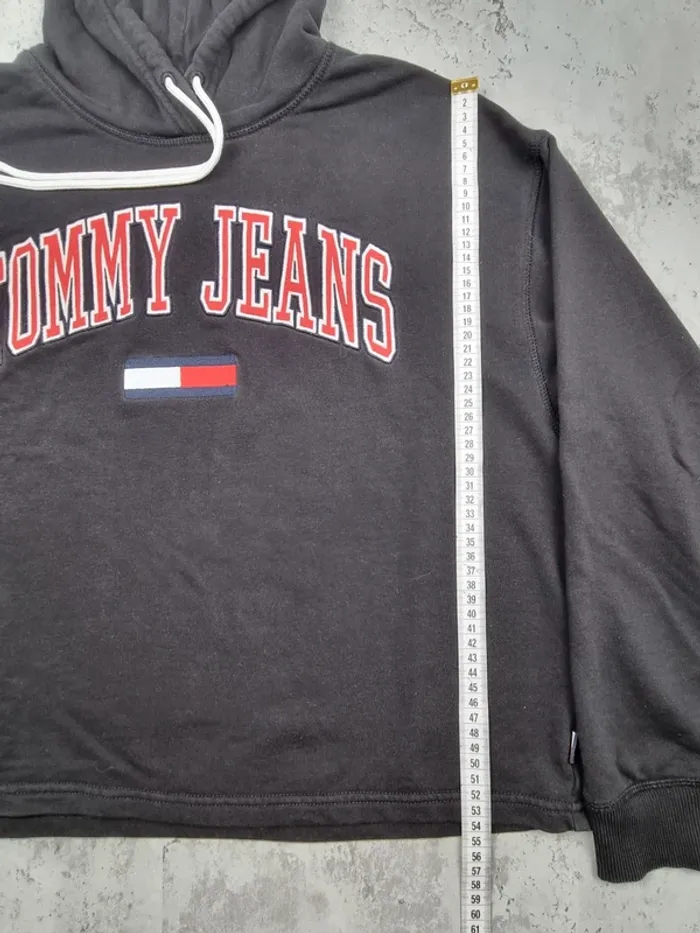 Crop top à capuche Tommy Jeans noir – Taille M Femme (mesures en photos) - photo numéro 5