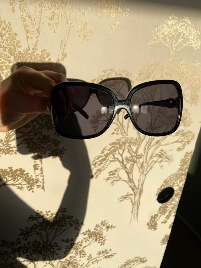 Lunettes de soleil noires Dolce & Gabbana - photo numéro 7