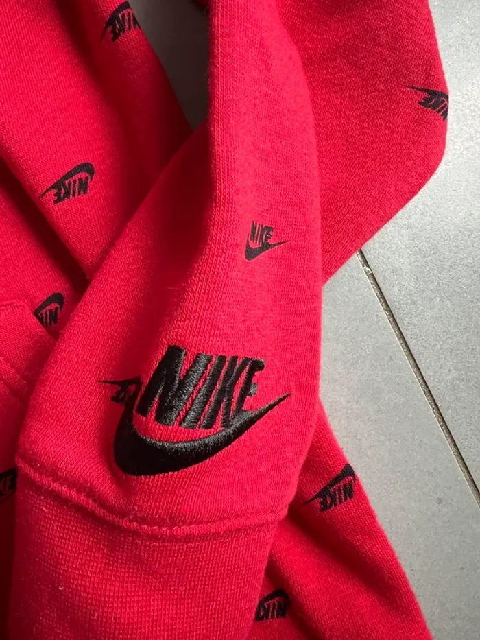 Pull à capuche nike 7 ans - photo numéro 2