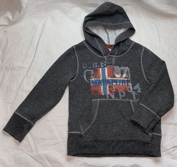 sweat Napapijri 4 ans valeur 50 euros