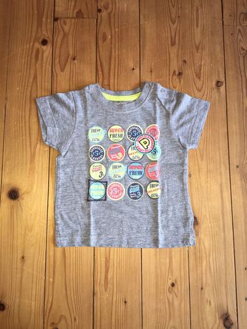 Teeshirt manches courtes gris Chiné capsules badge multicolore PikOuic