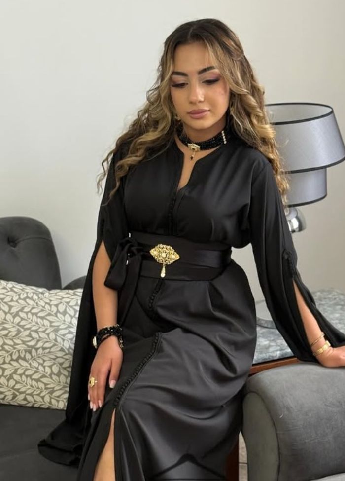 Caftan noir en mousseline - photo numéro 2