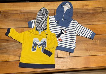 Lot 2 pull hiver à capuche pour bébé Okaïdi