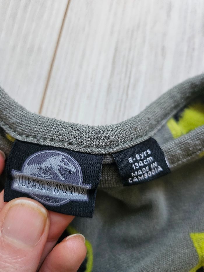 Pyjama jurassic World 8/9 ans 134cm - photo numéro 2