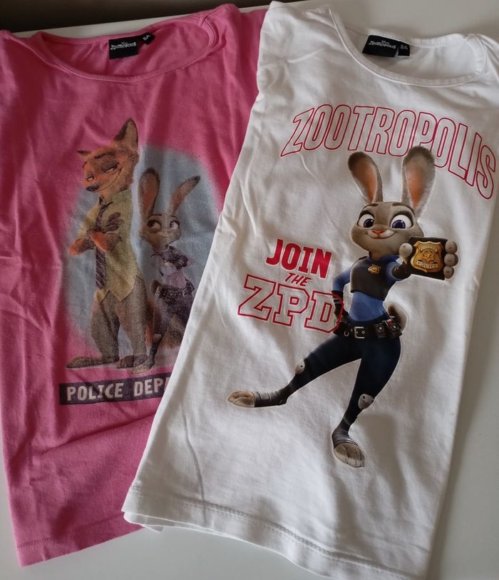 2 Tee shirt. 8 ans .Coton .  Rose et blanc . Disney Zootopie . Très bon état
