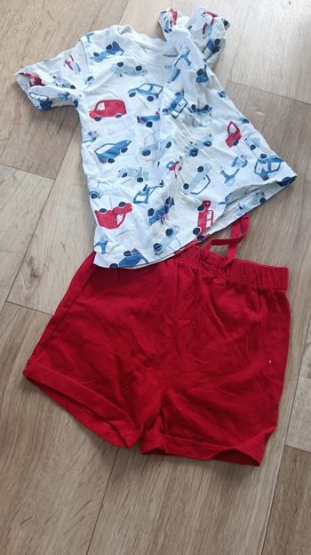 Ensemble short/t-shirt 