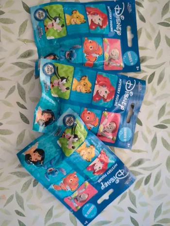 Lot figurine Disney