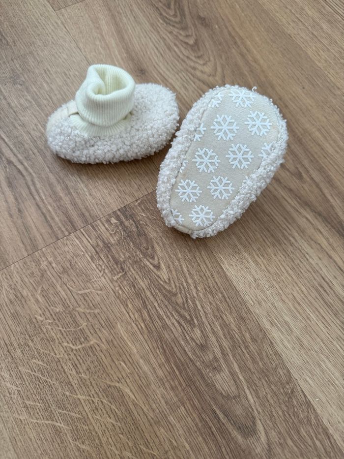 Chaussons vertbaudet bébé beige - photo numéro 2