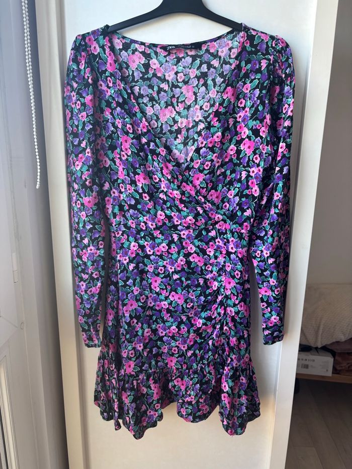 Robe fleurie Zara - photo numéro 1