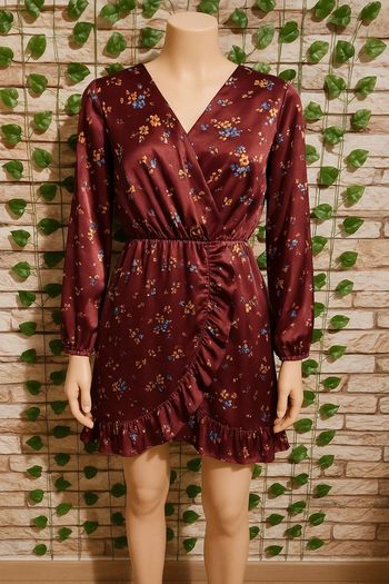 🌸Robe satin Bordeau fleurie Bluroyal Taille 36🌸