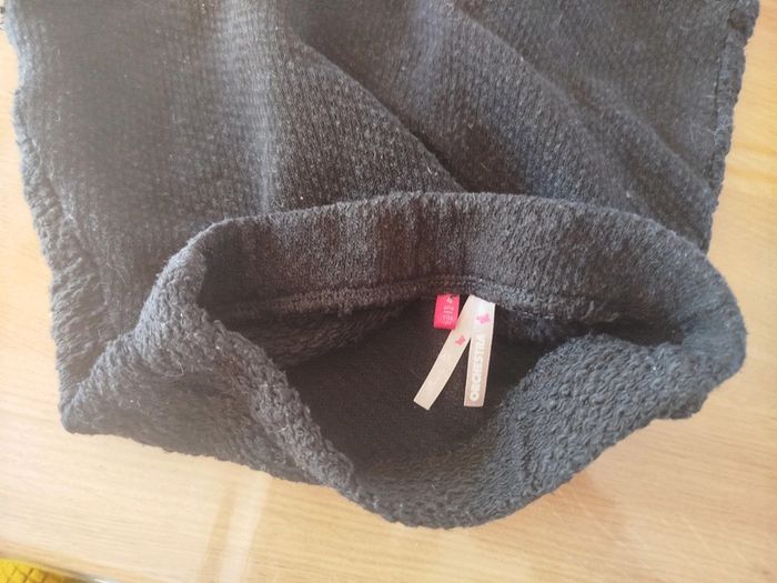 Jupe noire - photo numéro 3