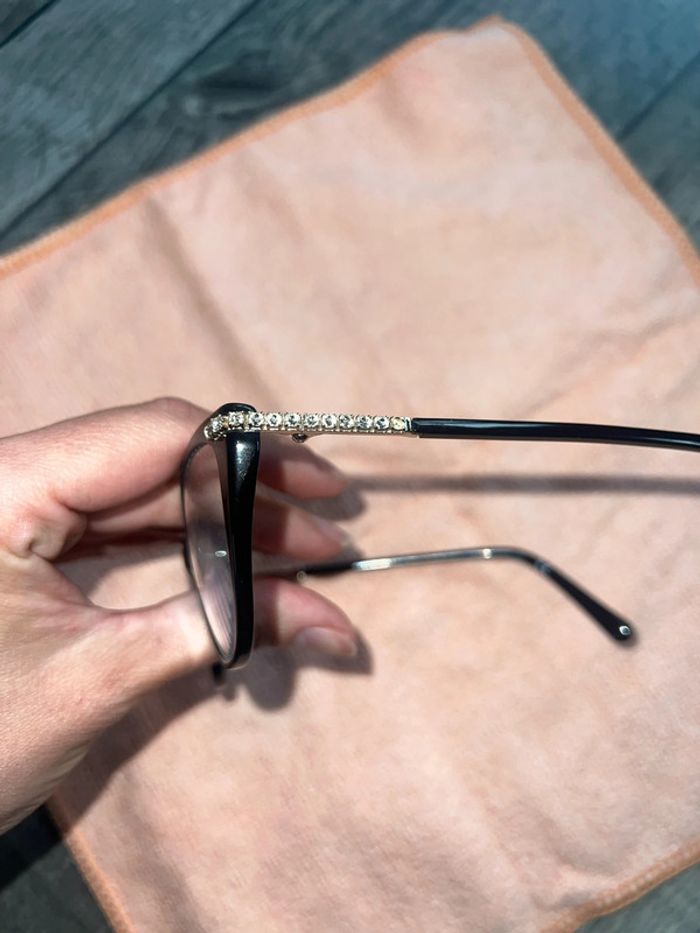 Lunette manque 1 strass . - photo numéro 9