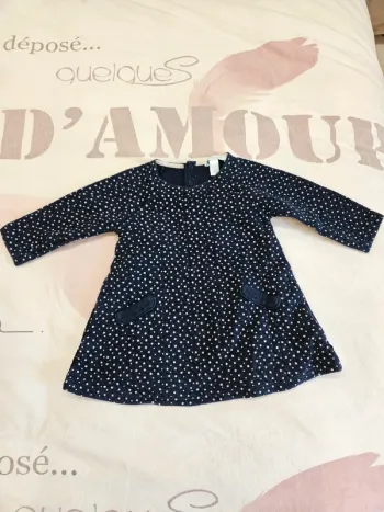 Robe 12 mois, Obaidi