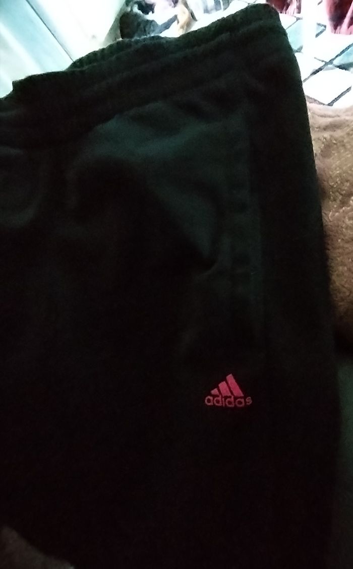 Jooging "Adidas" 7/8 ans neuf - photo numéro 5