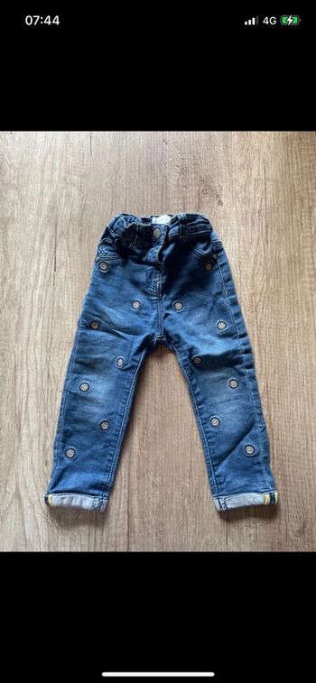 Jeans fleuri 18 mois