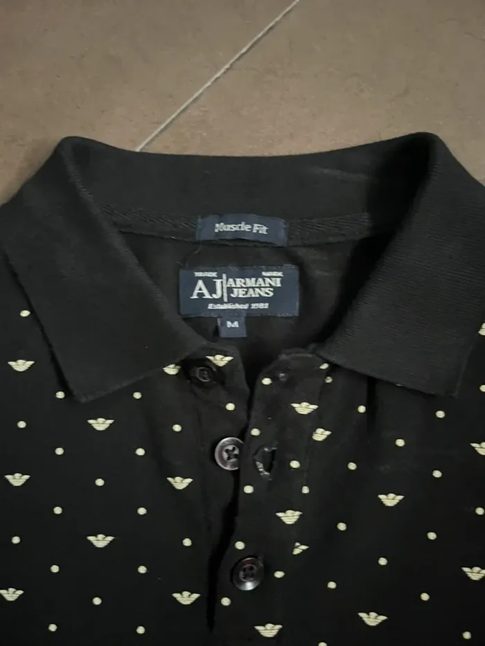 Polo Armani Jeans Taille M - photo numéro 3
