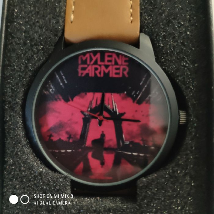 Mylène farmer montre quartz ecrin - photo numéro 2