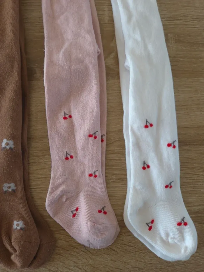 Lot 4  collants laine 3-6 mois - photo numéro 3
