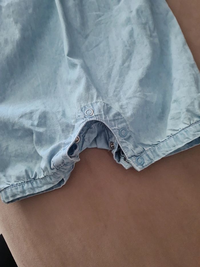 Barboteuse noukies très bon etat Jeans léger 12 mois - photo numéro 4