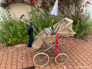 Poussette "collector" à grandes roues