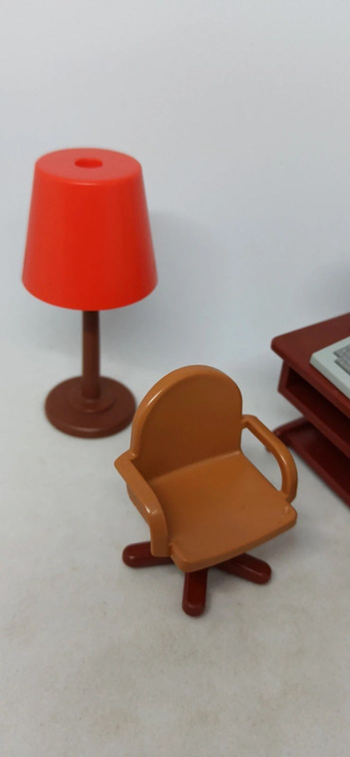 Meuble bureau avec ordinateur lampes et chaises playmobil - photo numéro 3