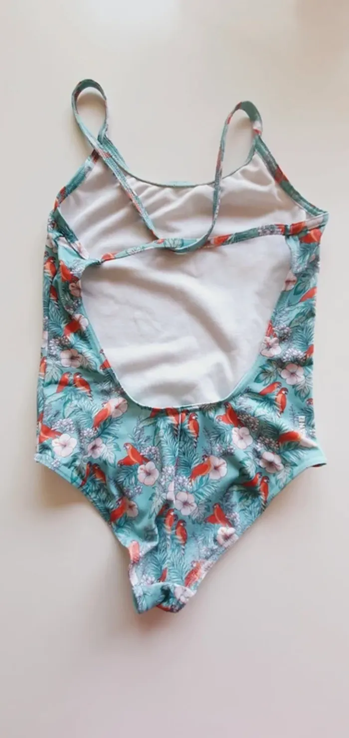 Maillot de bain 1 pièce Decathlon 8/9 ans - photo numéro 2