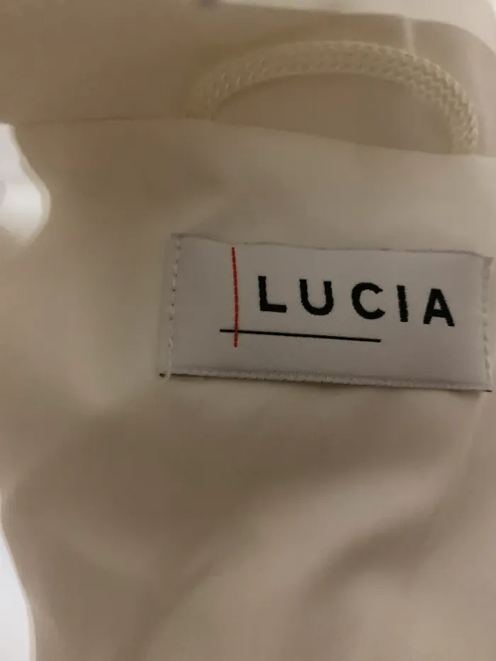 Blazer Lucia blanc manches 3/4 polyester /coton taille 40 très bon état - photo numéro 8