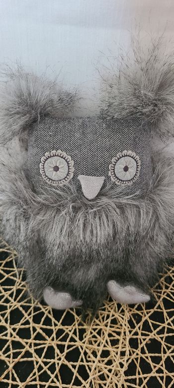 Petit coussin en peluche douce en fourrure de hibou de Noël avec ailes, bec et pieds scintillants, g