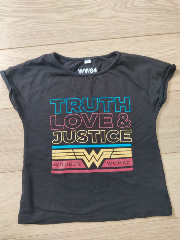 Tee-shirt manches courtes taille 8 ans