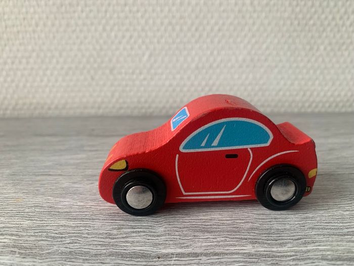 Lot de 4 voitures en bois - photo numéro 5