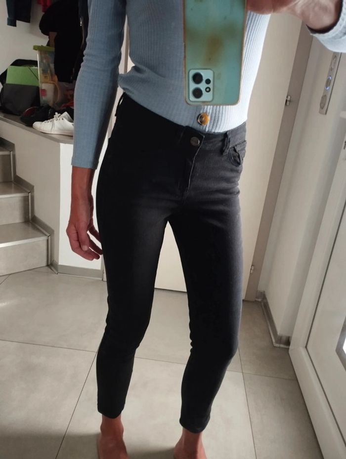 Jean noir Cache cache T34 - photo numéro 2