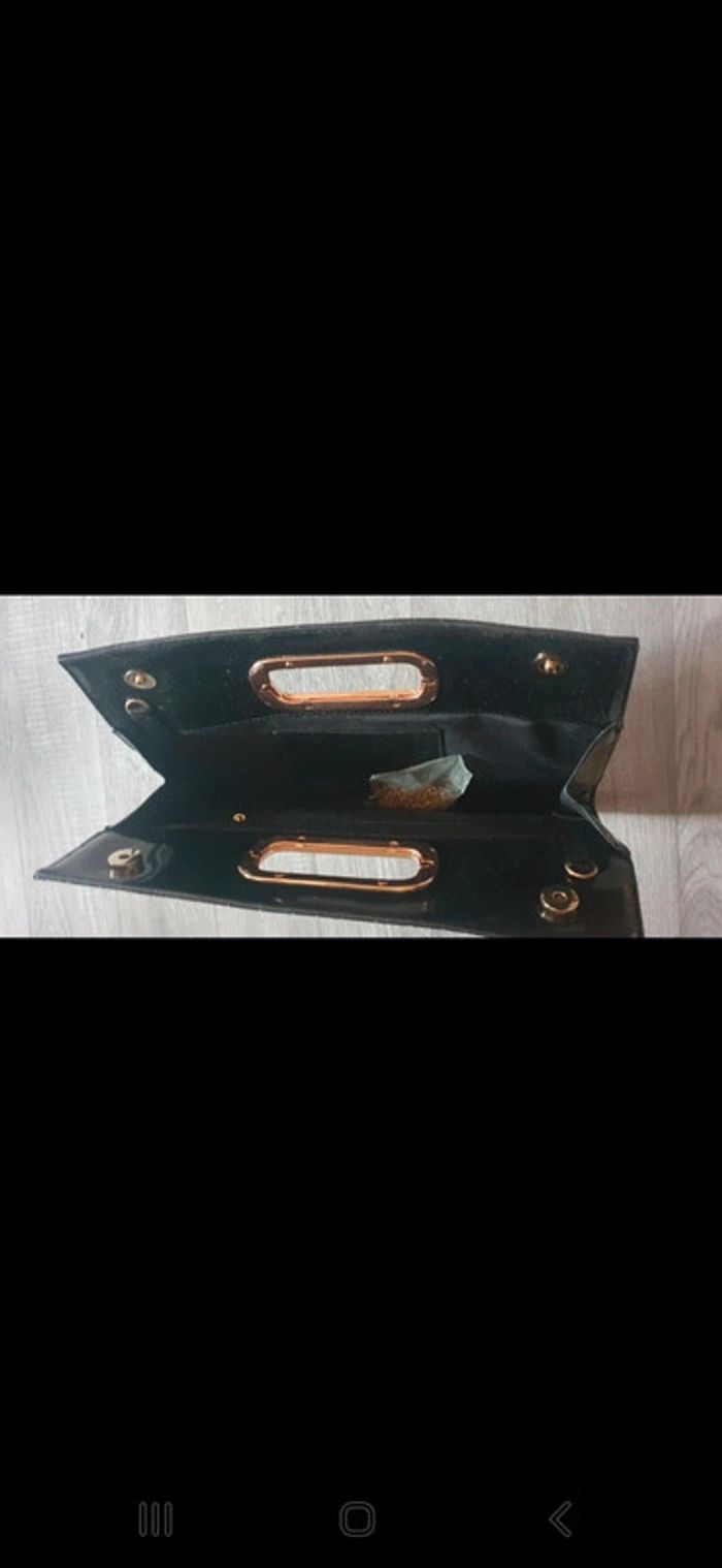 Pochette effet croco doré - photo numéro 2