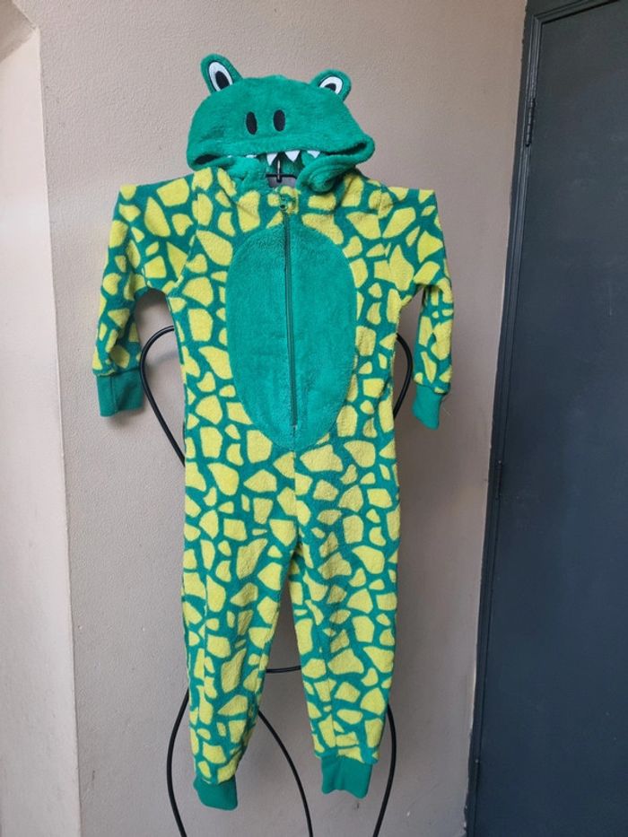 Pyjama ou déguisement dinosaure