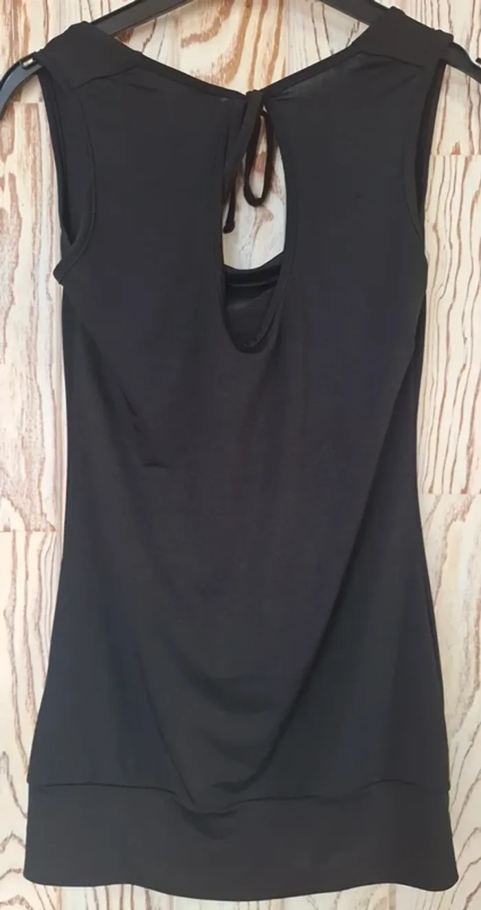 Tunique noire taille S/1 en très bon état "camaïeu" - photo numéro 2