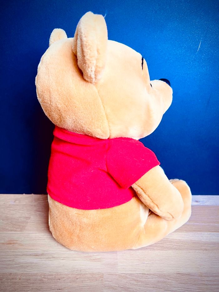 Peluche Winnie l’ourson Disney – 35 cm – très bon état - photo numéro 4