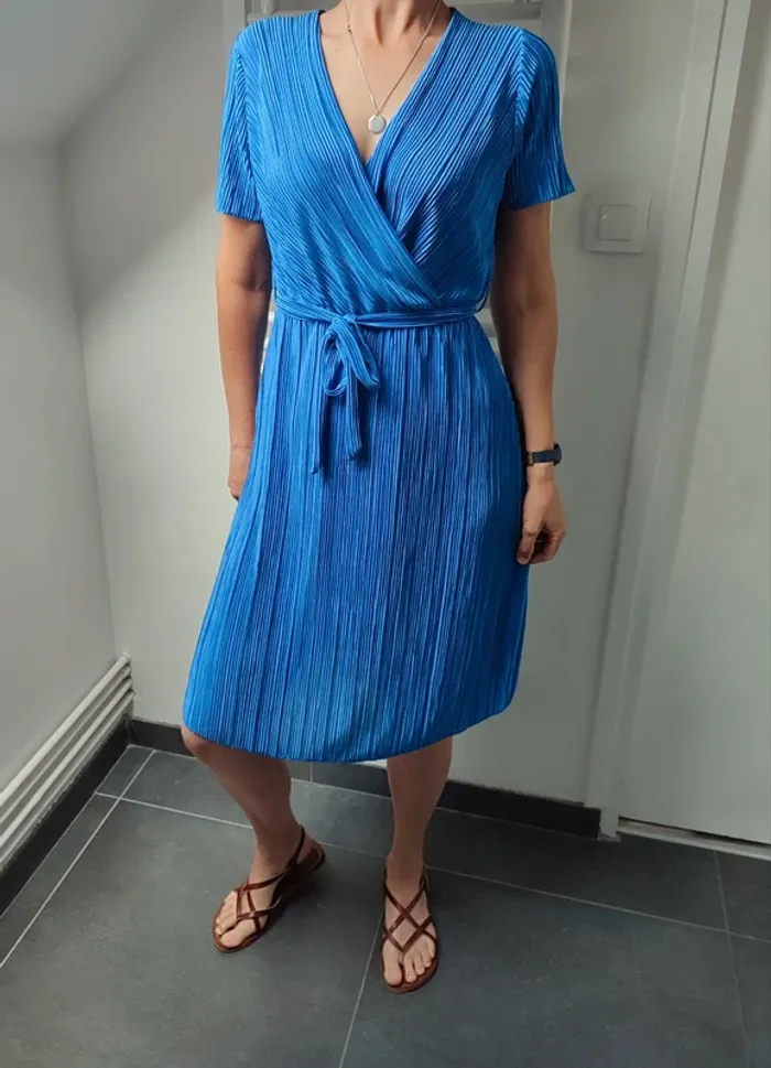 Robe cache coeur tissu plissé M/L neuve