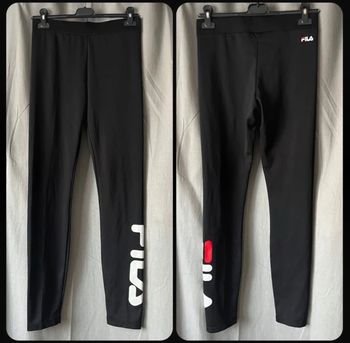 Legging de sport fila taille M juste lavé jamais porté donc comme neuf